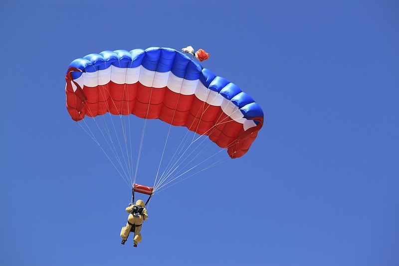 
              A federal smokejumper participates in a practice jump west of Albuquerque, N.M., on June 29, 2017. Federal agencies called for a boost in the number of resources in the Southwest due to the persistent fire danger, resulting in smokejumpers from Idaho and Montana being assigned to the region. (AP Photo/Susan Montoya Bryan)
            