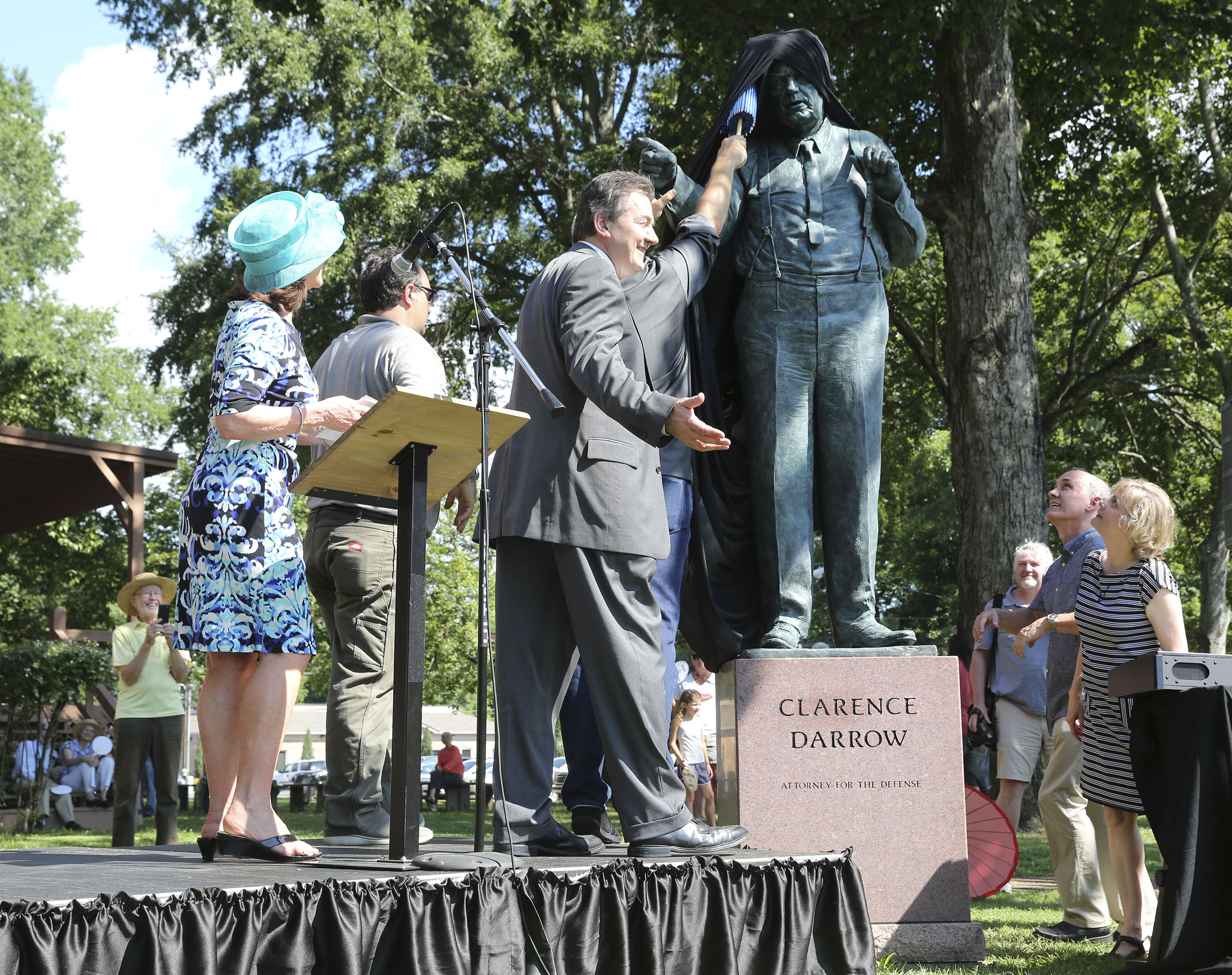 The Clarence Darrow Commemorative Statue is unveiled Friday, July 14, 2017, at the Rhea County Courthouse in Dayton, Tenn. The 10-foot bronze figure of Darrow was sculpted by Zenos Frudakis.