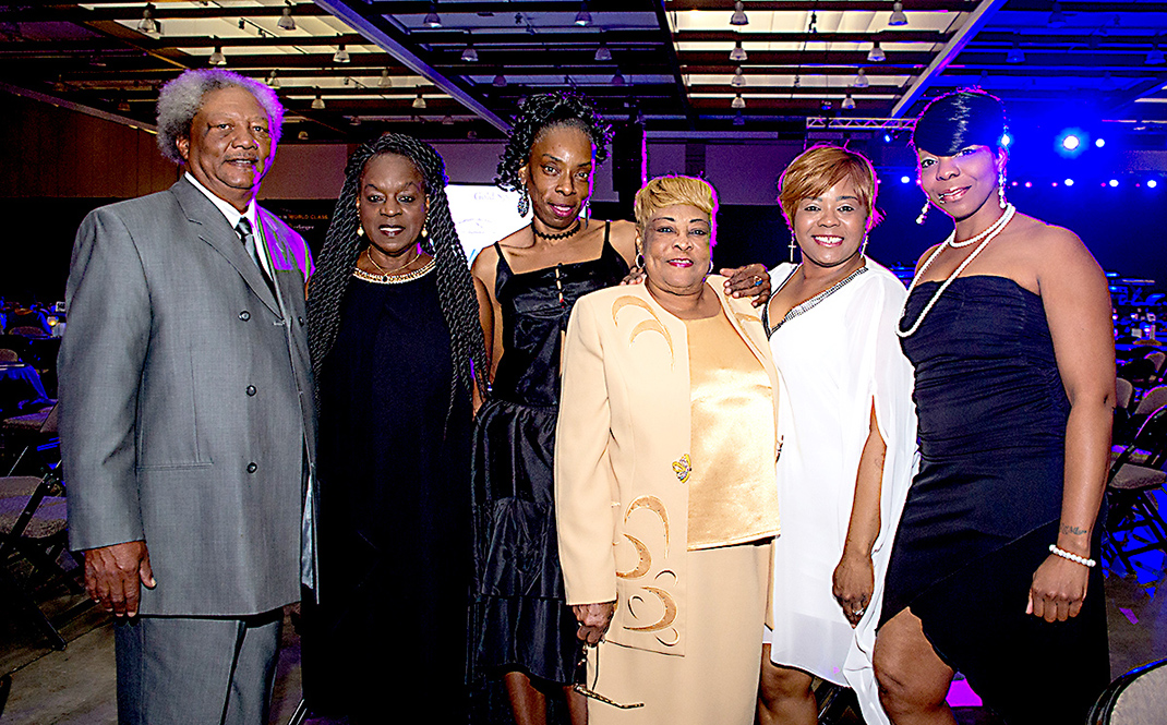 Robert Cash, Annie Love, Kim Long, Annie Williams, Yolanda Shackelford and Saundra Westmoreland