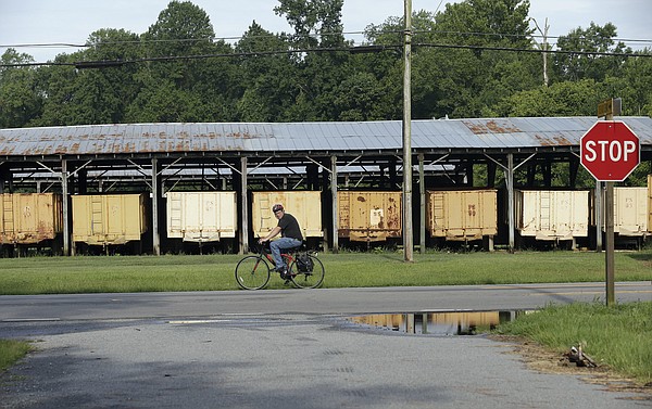 north-carolina-town-forgotten-as-residents-jobs-fall-away