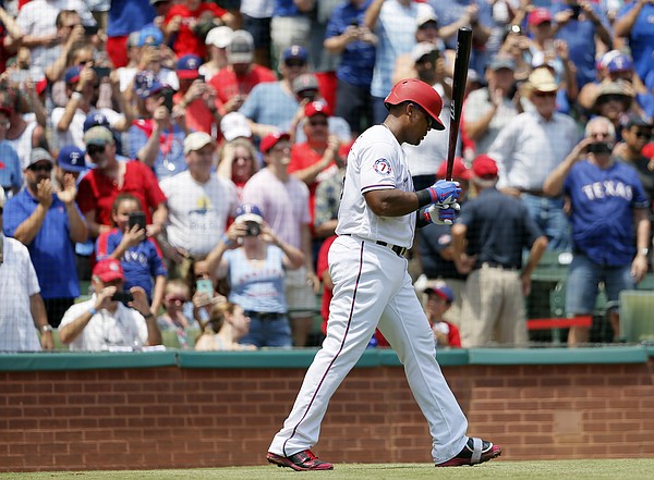 Beltre doubles for 3,000th hit, 1st from Dominican to do it