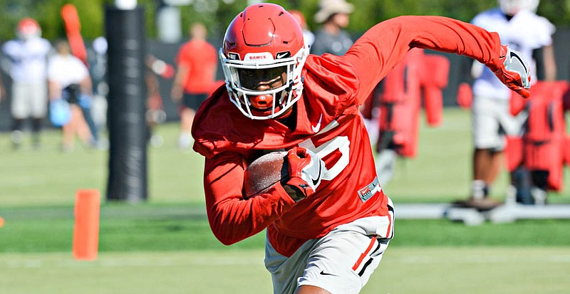 Ahkil Crumpton, a receiver and return specialist who played last season at Los Angeles Valley College, went through his first practice with the Georgia Bulldogs on Monday.