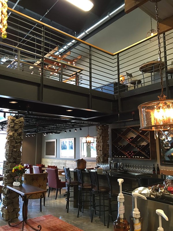 Restaurant review Chattz at the Block brings breakfast, pastries to