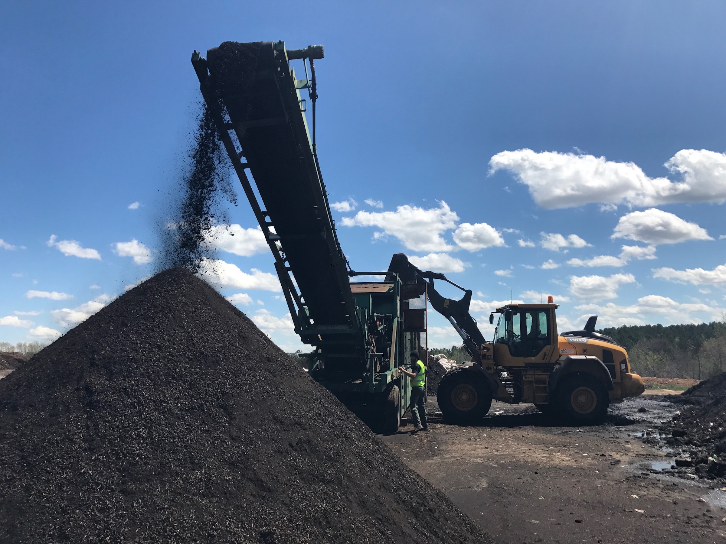 Atlas Organics screens compost at a facility in South Carolina that will be returned to customers and sold to farmers.