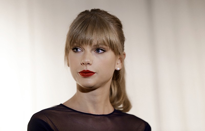 Taylor Swift Expected To Testify In Groping Case In Denver