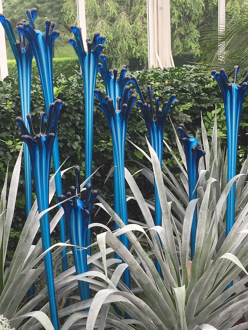 The Dale Chihuly exhibit fills the grounds of the New York Botanical Garden with 20 mind-blowing works, including "Glasshouse Fiori 1."
