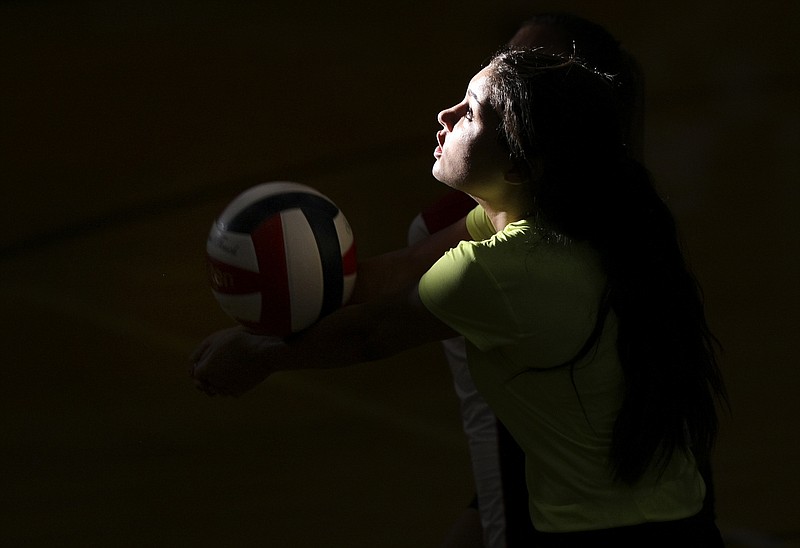 Signal Mountain's Alexia Hensley plays the ball against Red Bank at Signal Mountain Middle/High School on Tuesday, Aug. 22, in Signal Mountain, Tenn.