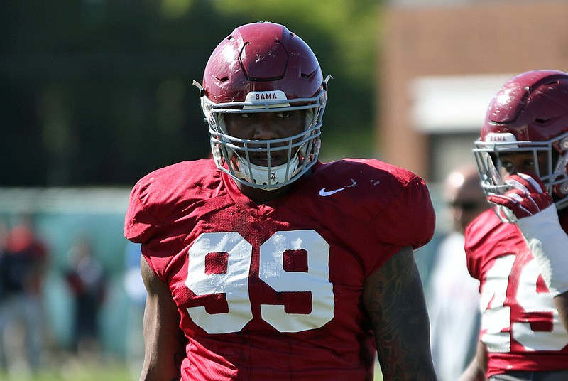 Alabama sophomore defensive end Raekwon Davis suffered a minor injury to his leg from a gunshot wound early Sunday morning.