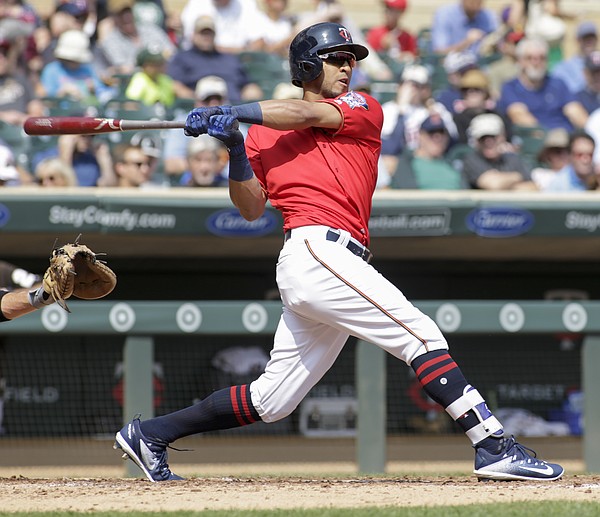 Kepler HBP in 9th, Twins top White Sox 5-4