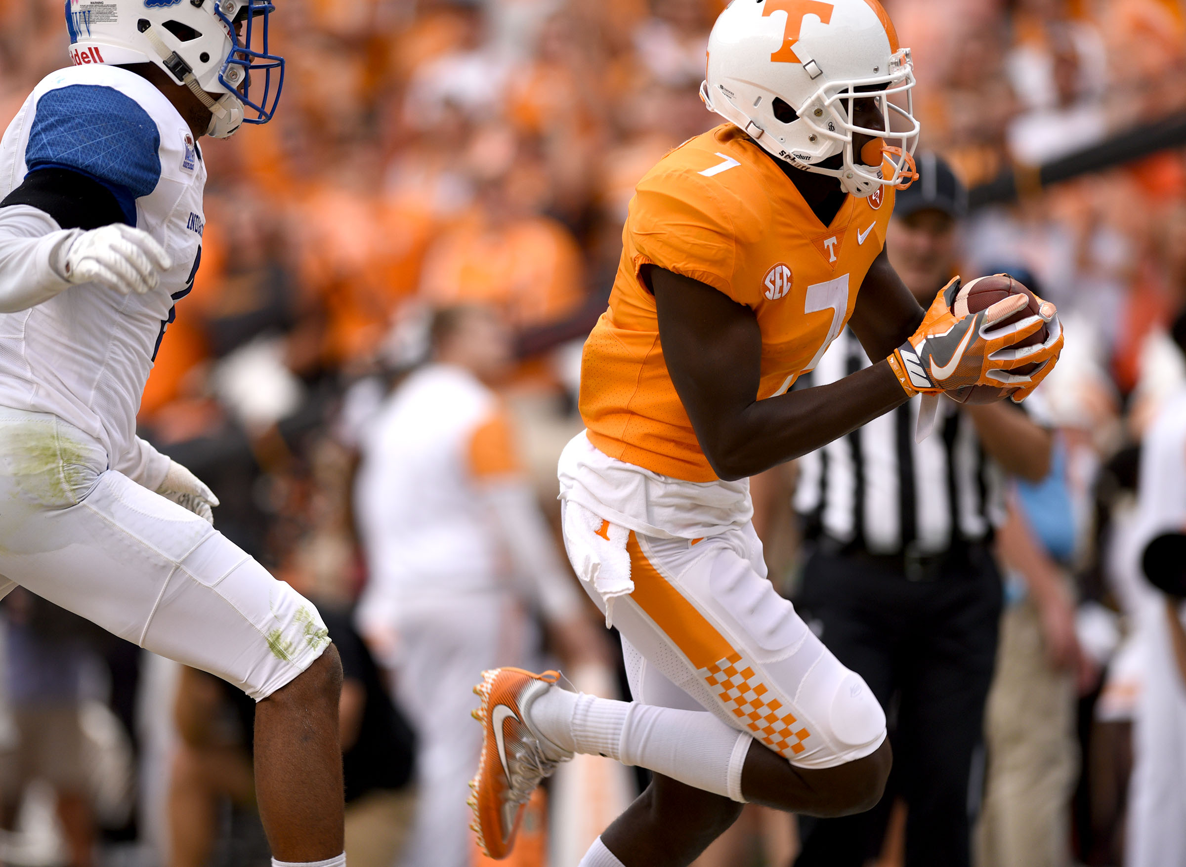 Tennessee's Brandon Johnson (7) scores a touchdown after a pass reception. The Indiana State Sycamores visited the University of Tennessee Volunteers at Neyland Stadium in NCAA football action of September 9, 2017.