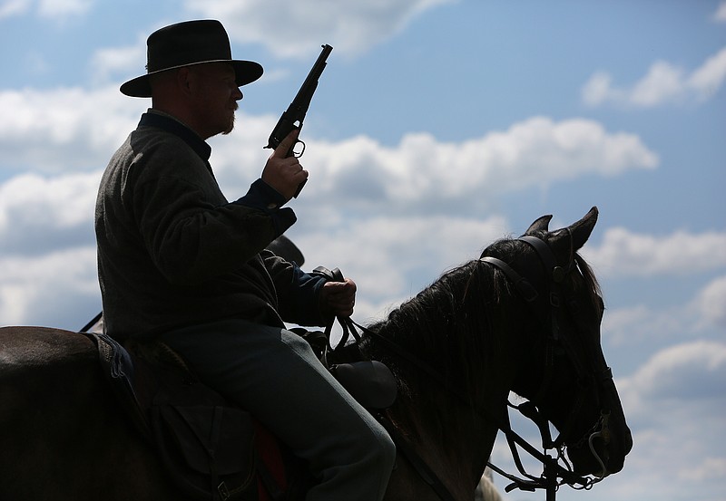 PHOTOS Cannons boom, bugles sound in reenactment of Battle of Tunnel