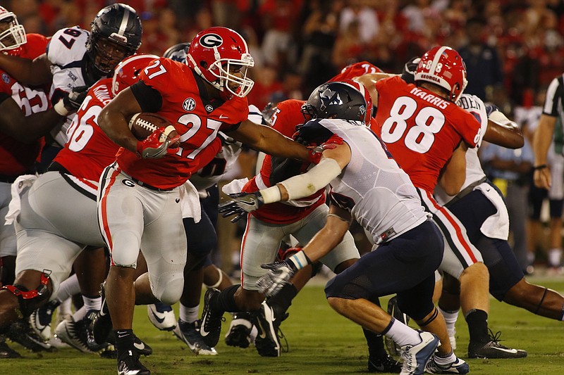 Senior tailback Nick Chubb collected the 19th 100-yard rushing game of his Georgia Bulldogs career in a 42-14 defeat of Samford on Saturday night.