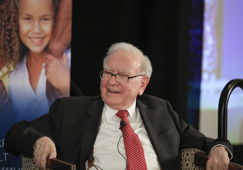 
              Investor Warren Buffett talks with CNBC's Becky Quick, at PurposeBuilt2017, a national conference sponsored by the Purpose Built Communities group that Buffett supports, in Omaha, Neb., Tuesday, Oct. 3, 2017, Buffett discussed what philanthropy can do to help fight poverty. (AP Photo/Nati Harnik, Pool)
            