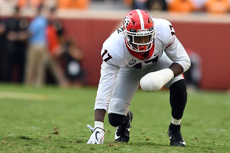 Georgia senior outside linebacker Davin Bellamy has been playing with a club cast on his left hand since breaking a bone early in the game at Tennessee on Sept. 30. (Photo courtesy of Radi Nabulsi/UGAsports.com)