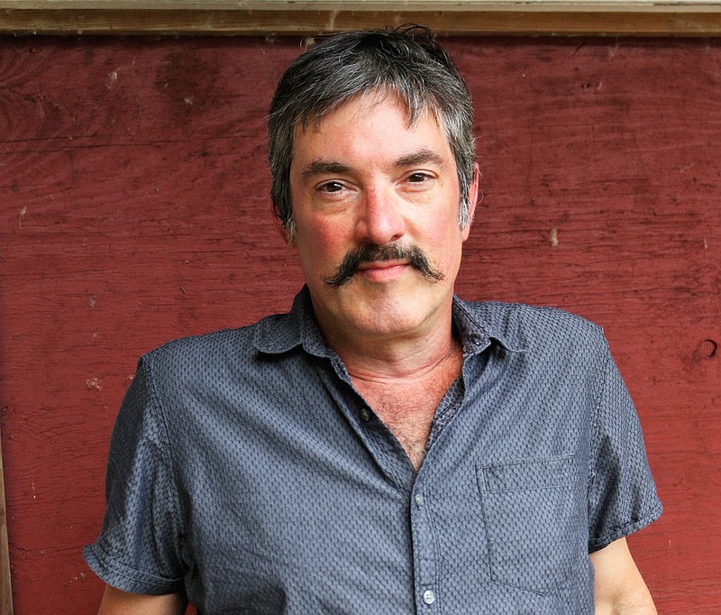 Larry Keel (Photo by Tom Wickstrom)