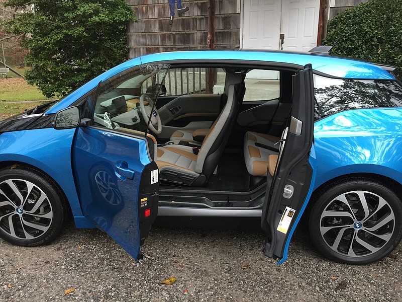 Suicide doors make access to the BMW i3ճ back seat a breeze.