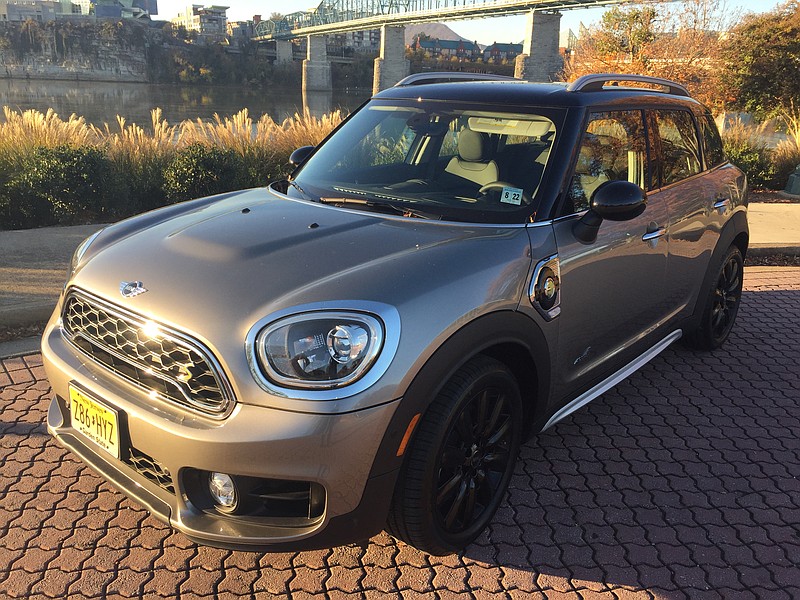 The 2018 Mini Cooper SE Countryman All4 is a fuel efficient plug-in hybrid with all-wheel drive.
