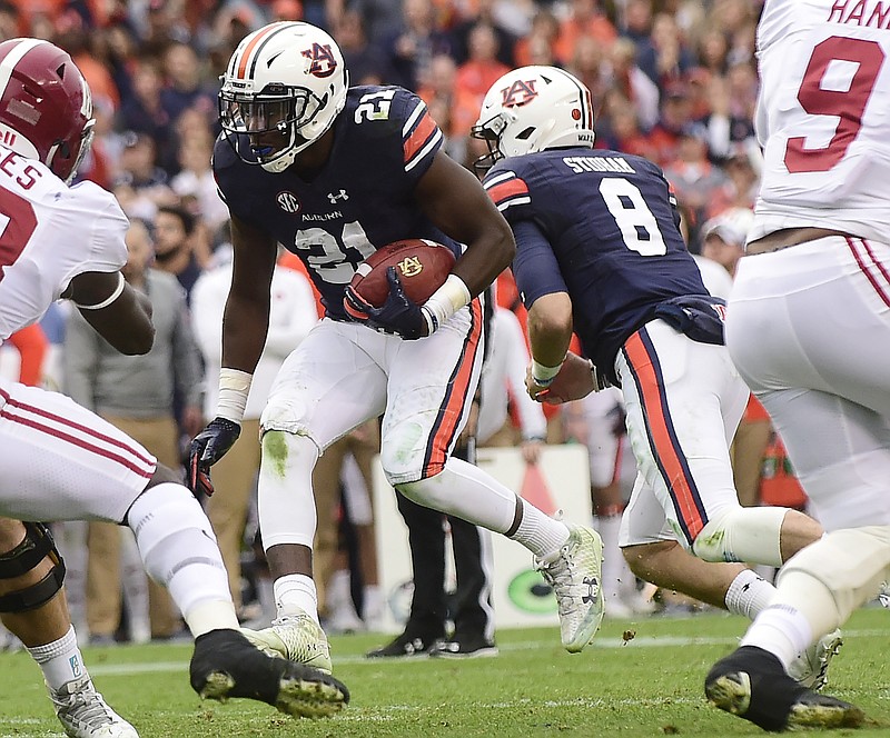 Auburn junior running back Kerryon Johnson rushed for 104 yards last Saturday against Alabama before leaving the game midway through the fourth quarter with a shoulder injury.