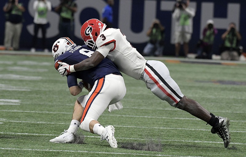 Georgia's Roquan Smith wins 2017 Butkus Award as nation's top linebacker