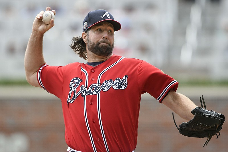 Area Sports Notes: R.A. Dickey speaking at FCA banquet on Jan. 30