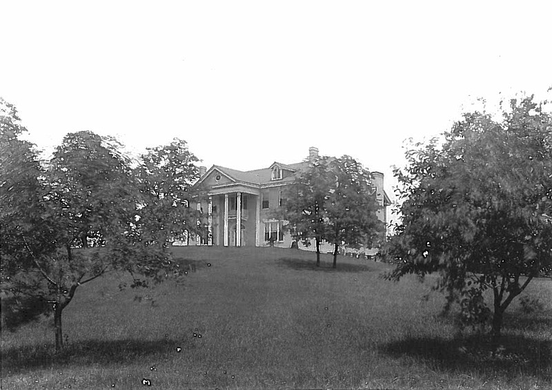 A view of Oakmont in the early 1930s.