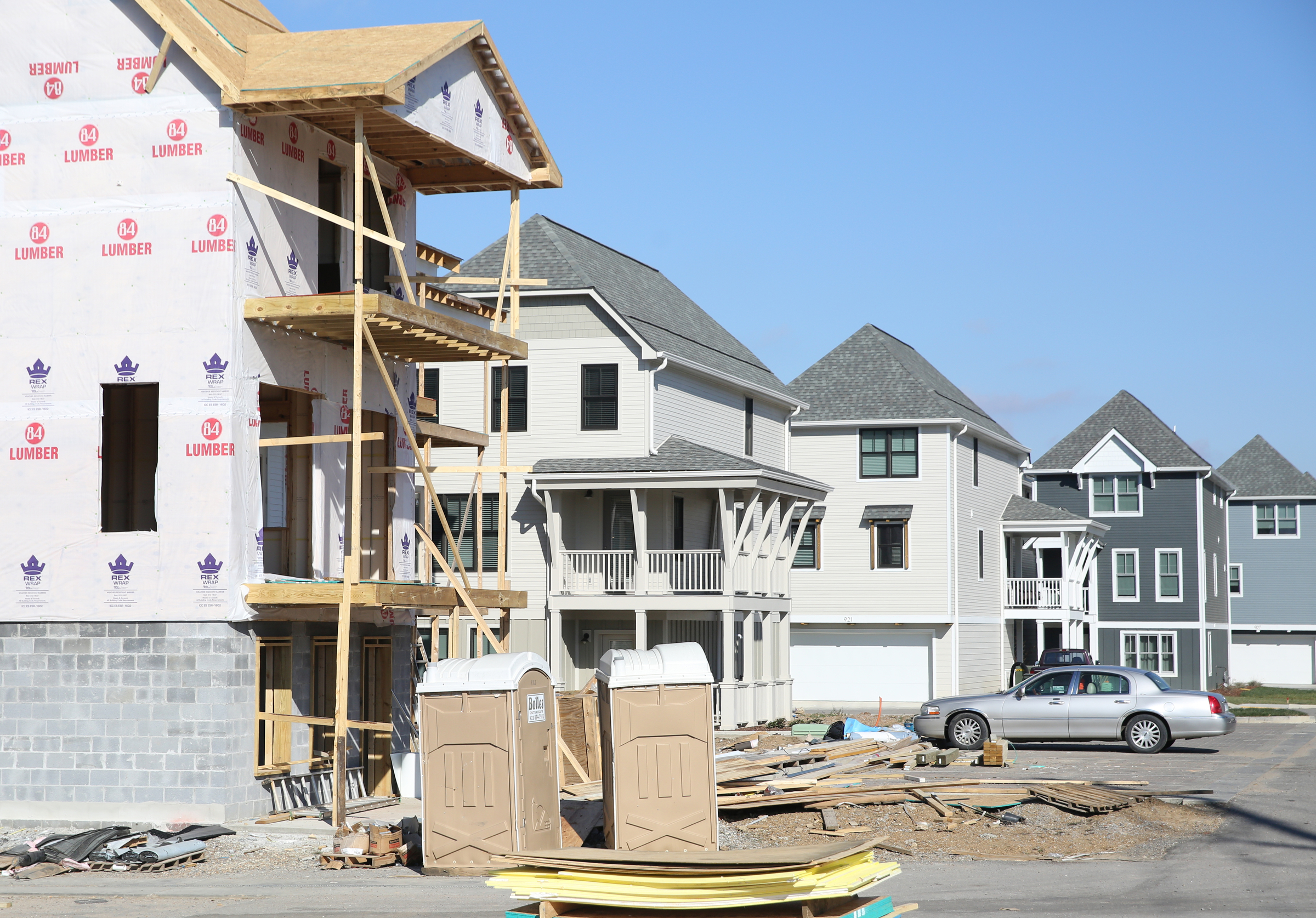 Cameron Harbor townhouses are under construction Thursday, Jan. 4, 2018 in off Riverfront Parkway Chattanooga, Tenn. A boom in construction along Riverfront Parkway has vastly changed the landscape along the riverfront over the past few years.