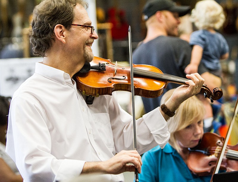 Expert fiddler and violinist Tom Morley is teaching two upcoming local classes. (Contributed photo)