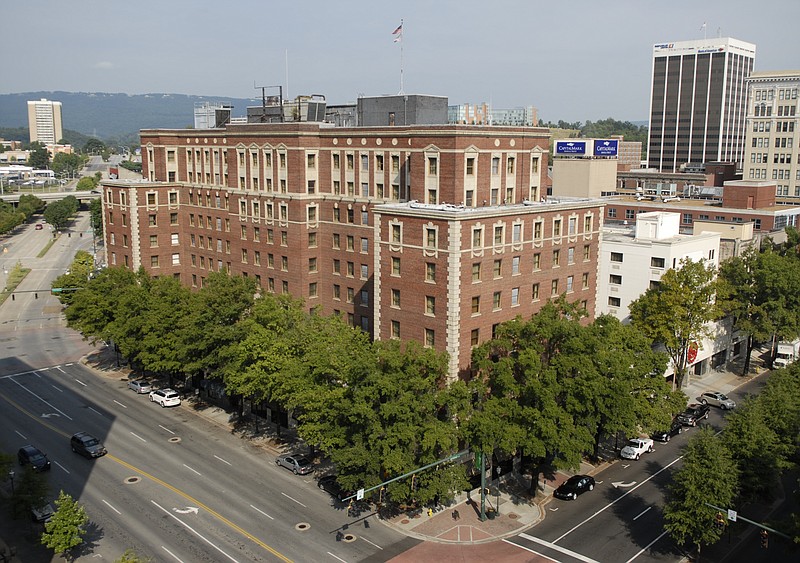 The historic Read House hotel is located on MLK Boulevard in between Broad and Chestnut Streets in downtown Chattanooga. 