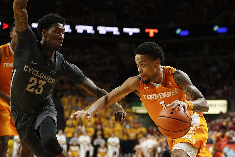 Tennessee guard Lamonte Turner scored a game-high 20 points in Saturday's 68-45 road rout of Iowa State in the Big 12/SEC Challenge.