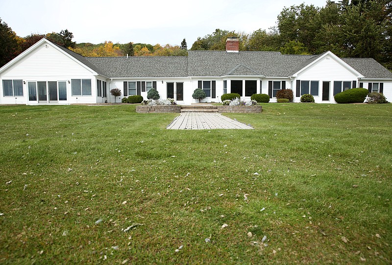 Billionaire takes a property tax stand over pooping geese Chattanooga