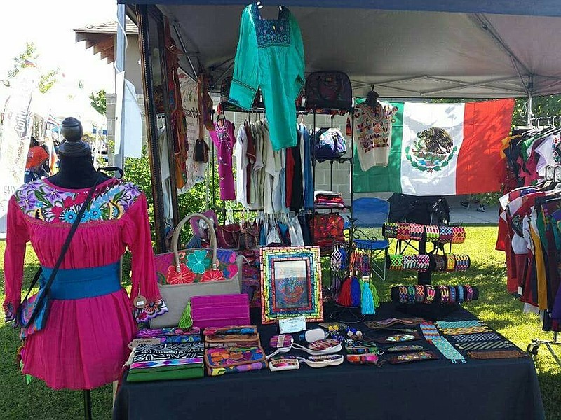Ayelet's Style offers clothing and accessories hand-crafted and embroidered in Mexico.