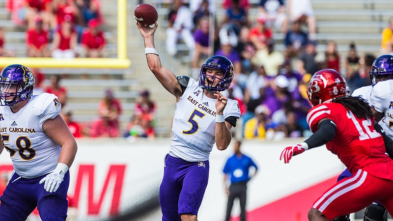 Gardner Minshew, who threw for 2,140 yards and 16 touchdowns last season at East Carolina, could wind up as a graduate transfer at Alabama.