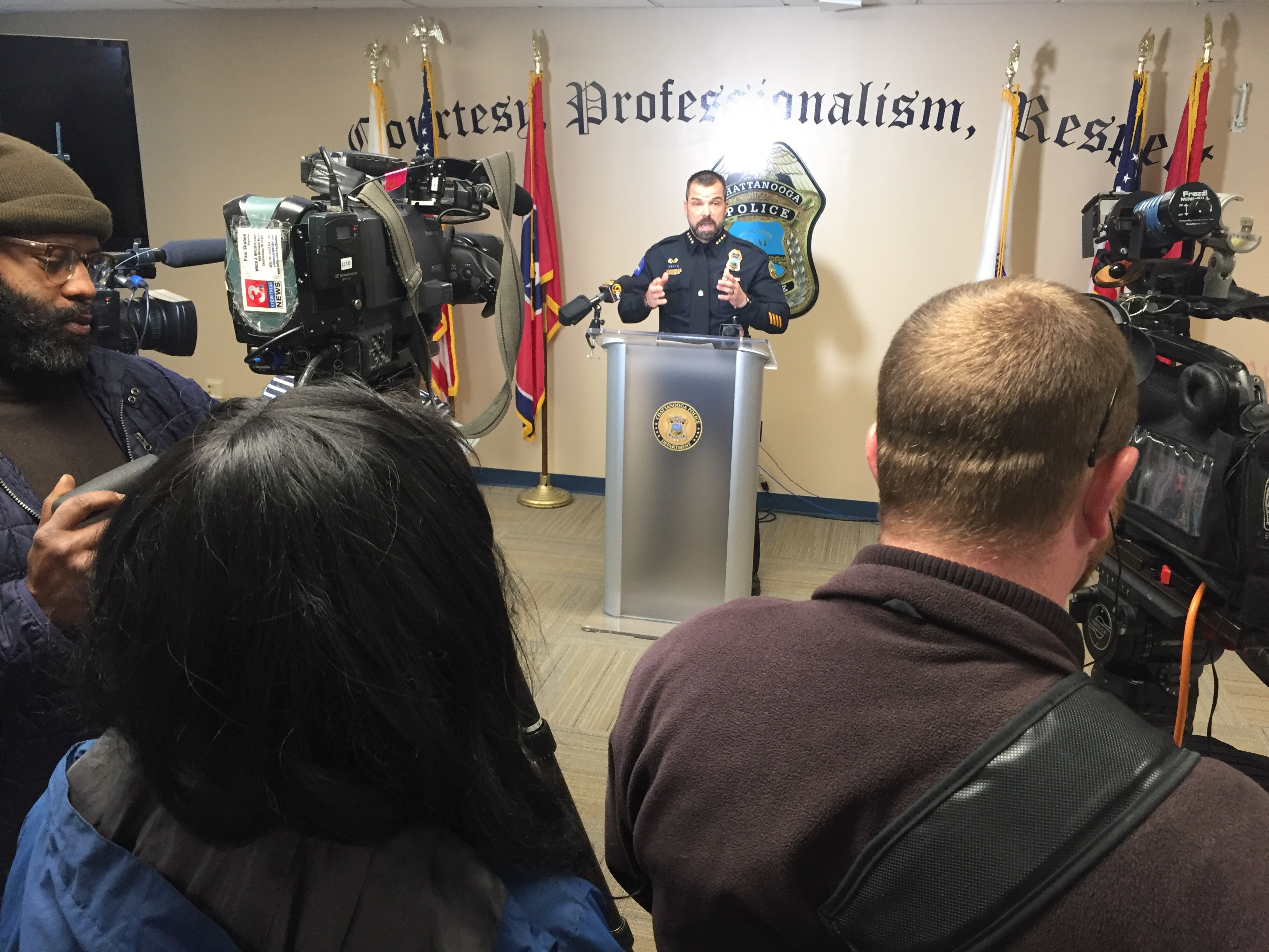 Chief David Roddy speaks at press conference on Hamilton Place Mall shooting.