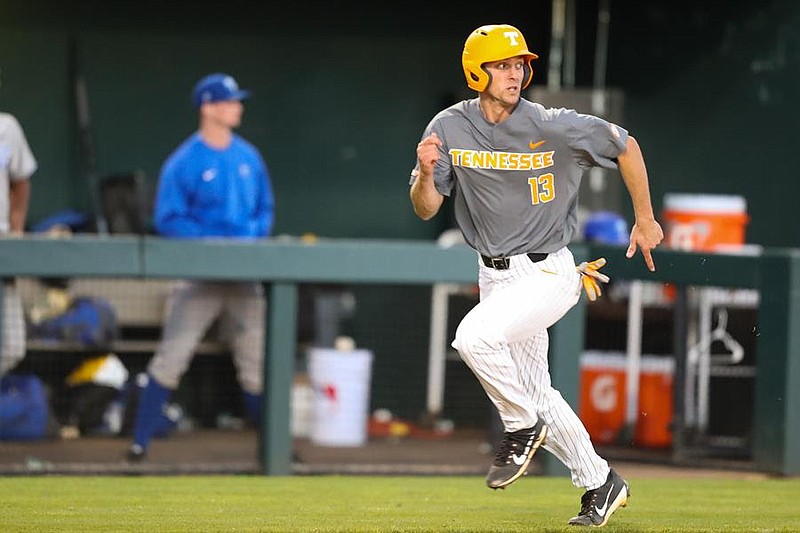 Tennessee shortstop Andre Lipcius runs between third base and home plate during Tennessee's loss to Middle Tennessee State on Sunday, March 4, 2018, at Lindsey Nelson Stadium. (Photo: Tennessee Athletics)