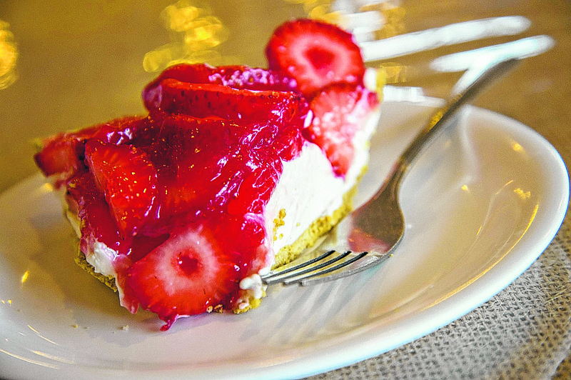 Strawberry cheesecake at Cookie Jar Cafe. (photo by Mark Gilliland)