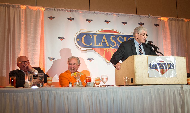 From left, UT Athletic Director Phil Fulmer and John "Thunder" Thornton laugh as Honk Spelman roast and toast Thornton.