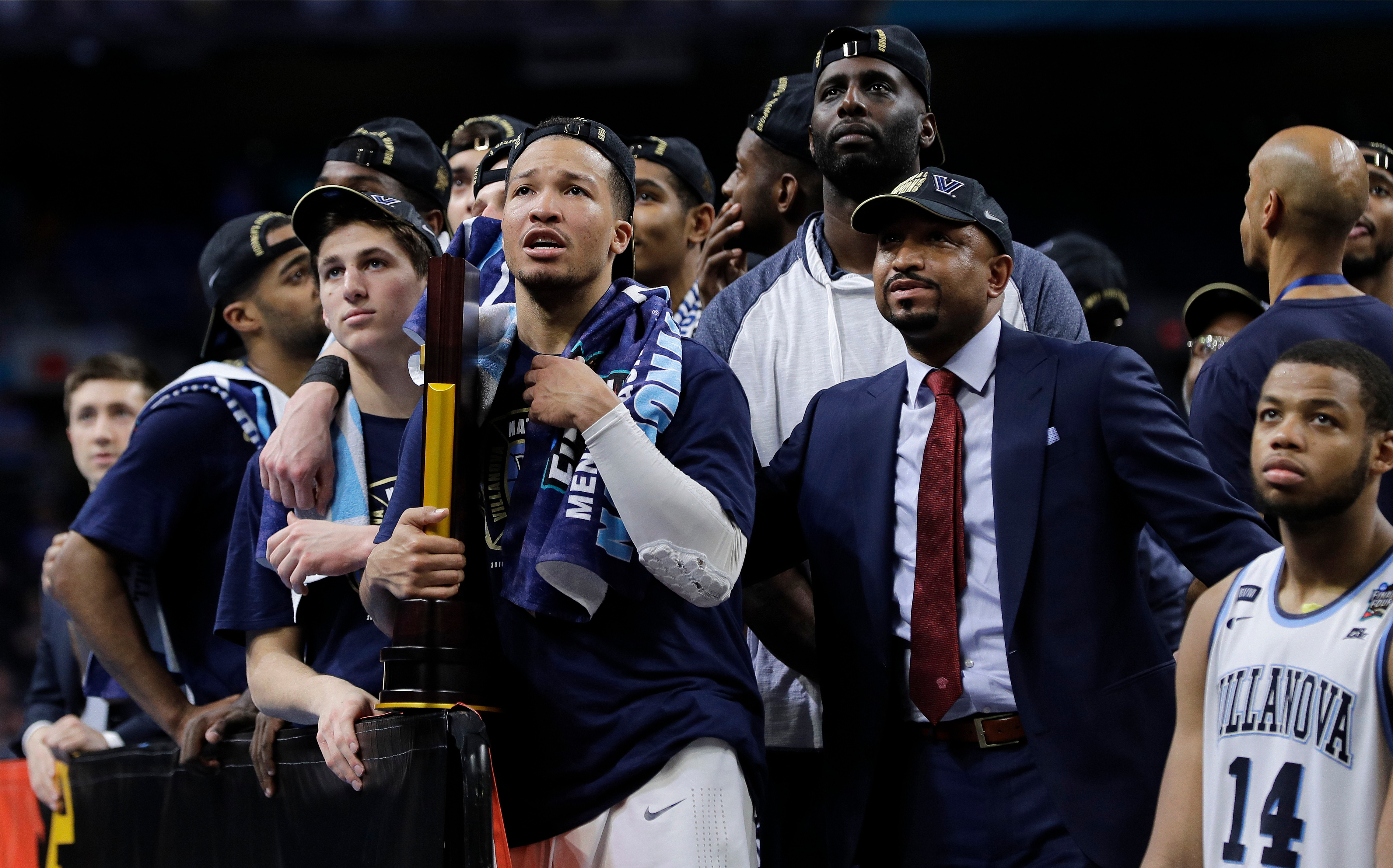 Donte DiVincenzo leads Villanova to NCAA championship in 79-62 win over  Michigan