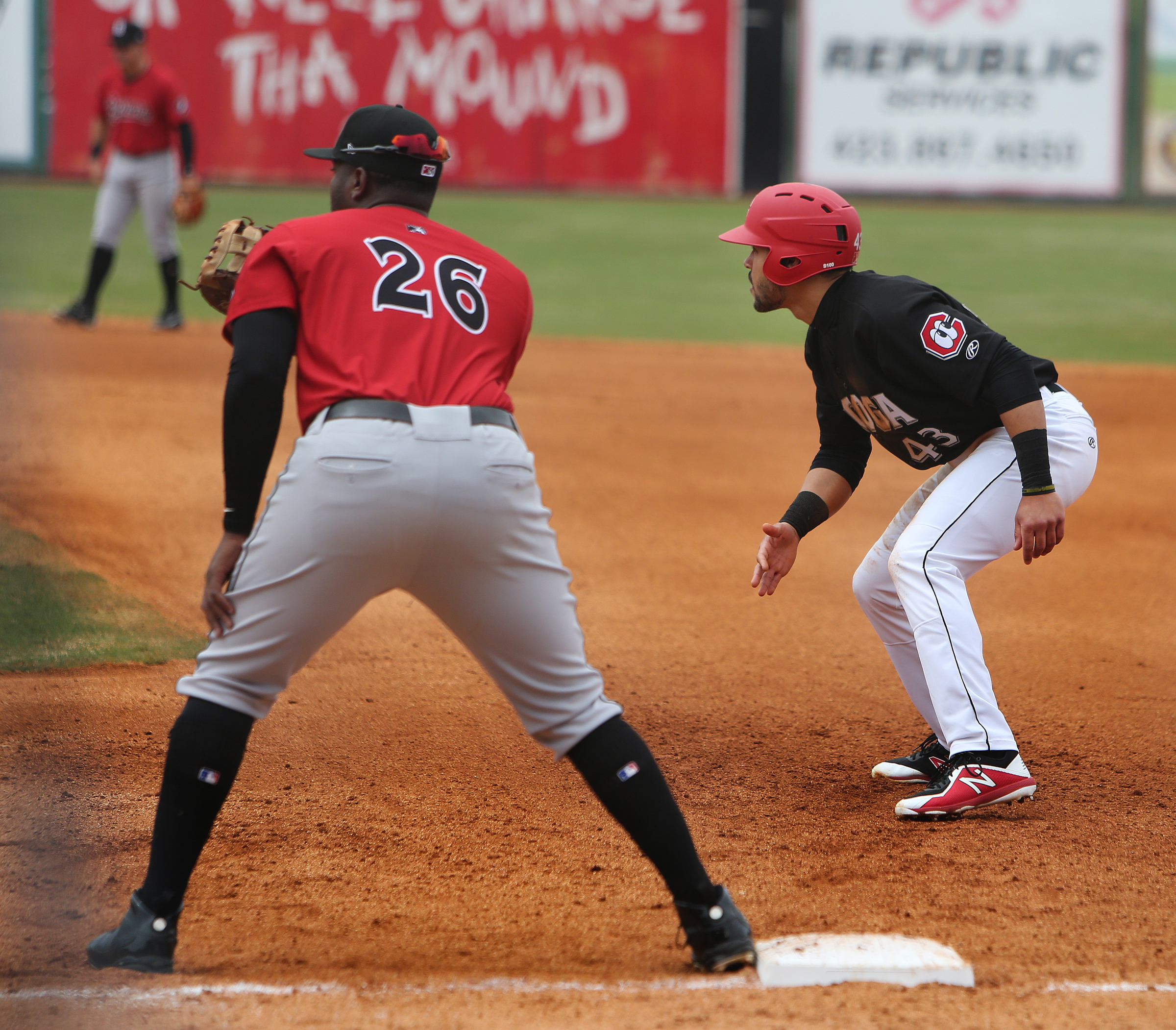 Chattanooga Lookouts' Zander Wiel (43) gets a lead off first base Sunday, April 8, 2018 during the Lookouts game against the Barons at AT&T Field in Chattanooga, Tenn.