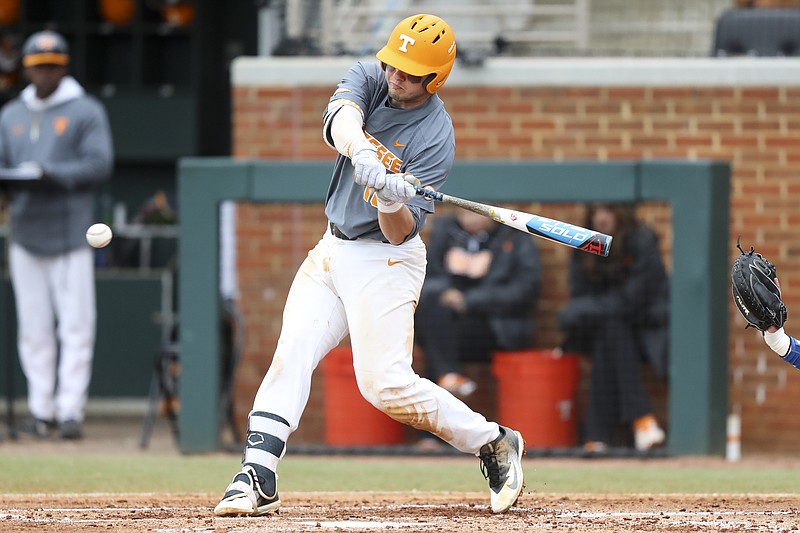 Infielder Pete Derkay (10) of the Tennessee Volunteers is shown during the game between the Florida Gators and the Tennessee Volunteers at Lindsey Nelson Stadium in Knoxville, Tenn. (Photo: John Golliher/Tennessee Athletics)