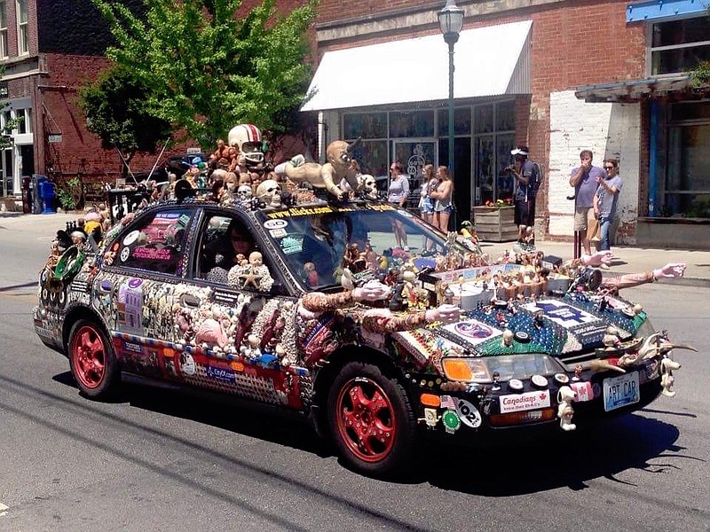 "The Krakken" art car rolls along in a previous Art Car Parade. (Photo: Art120.org)
