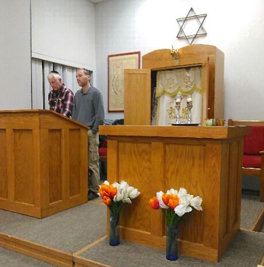 Curt Mize and his son, Lawrence Mize, attend a Friday evening Shabbat service at Fort Campbell. (Photo: The Tennessean/provided by Jeanette Mize)