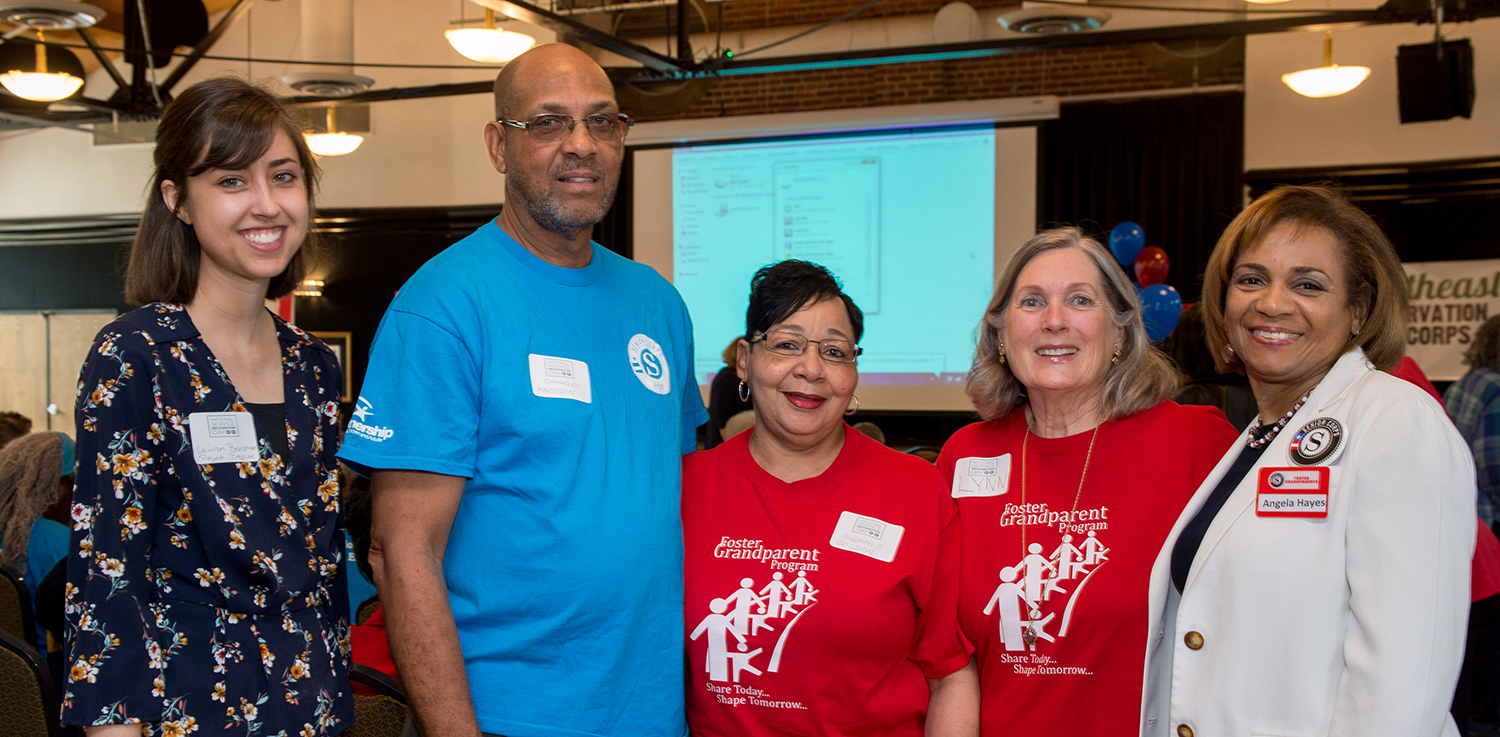 Lauren Bensman, Charles Madison, Glennis Golson, Lynn Carroll and Angela Hayes