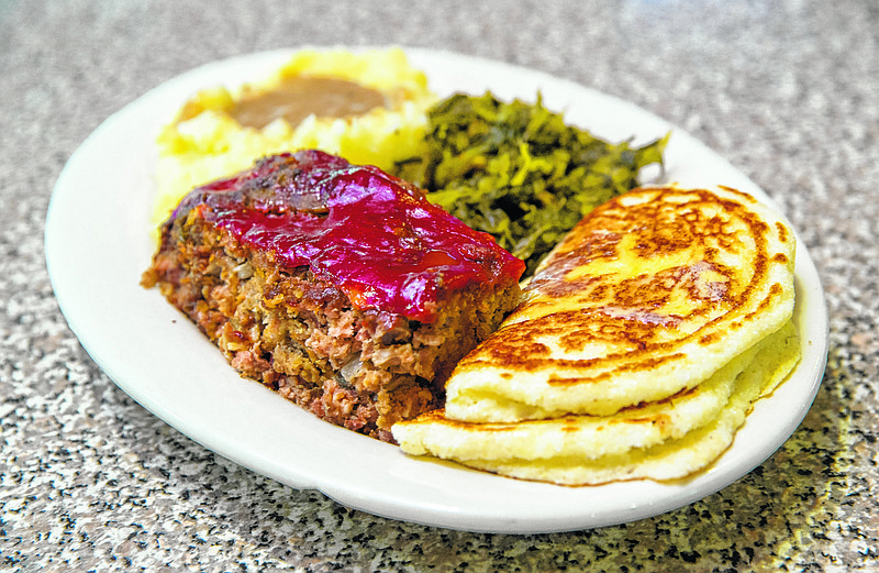 Ma's meat loaf at Diamond Billiard Club. (Photo by Mark Gilliland)