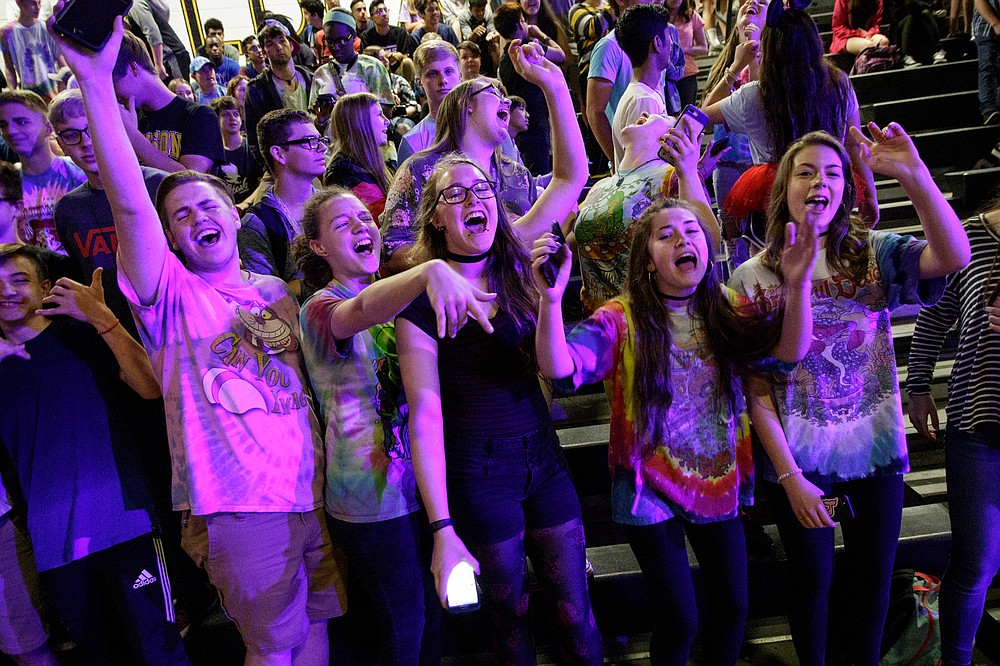 Hixson High School art team wins national shoe contest Chattanooga