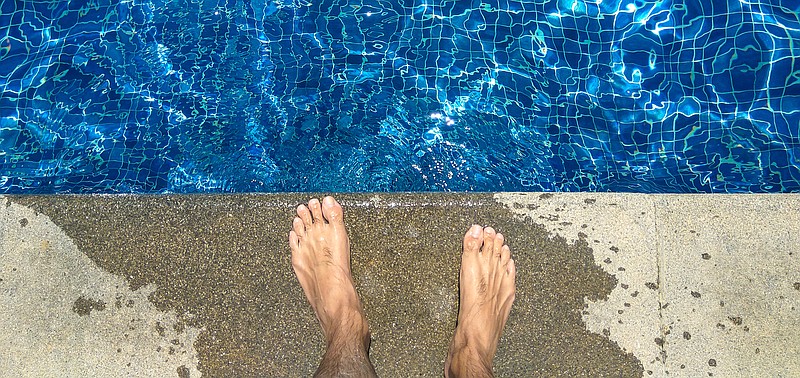 "Ten laps," I told myself. "That's all you need to do today." (Photo: Getty Images/iStockphoto/Tanaonte)