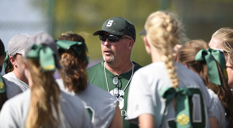 Silverdale head coach Tim Couch instructs his Seahawks between innings in TSSAA Spring Fling action in Murfreesboro, Tenn. on May 24, 2018.