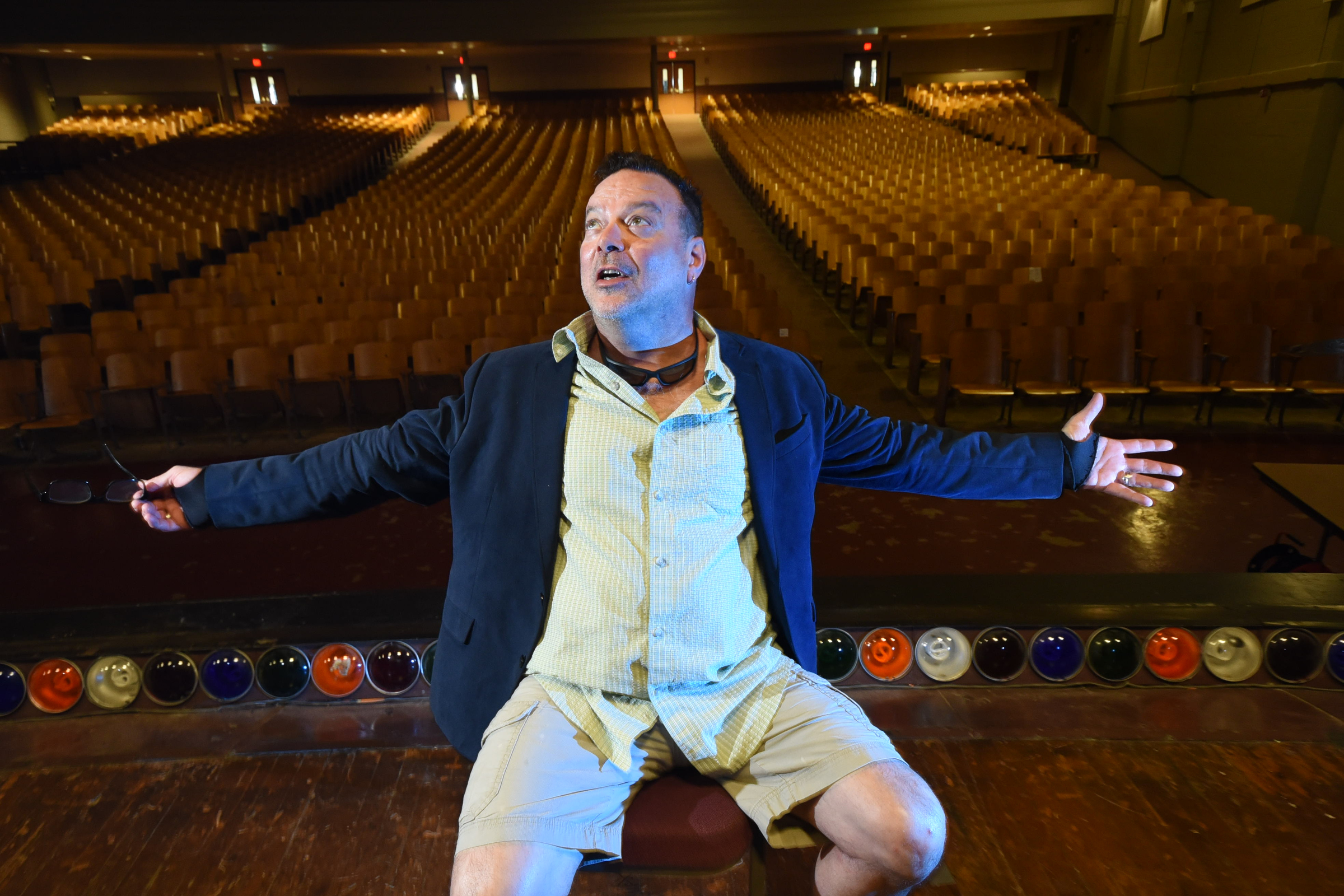 - Staff photo by Tim Barber. John Lennon is ready to revive the theater program at The Howard School. Lennon, who has been a theater teacher at Signal Mountain Middle/High School for almost a decade, has been tapped to restart the theater program at The Howard School this fall.
