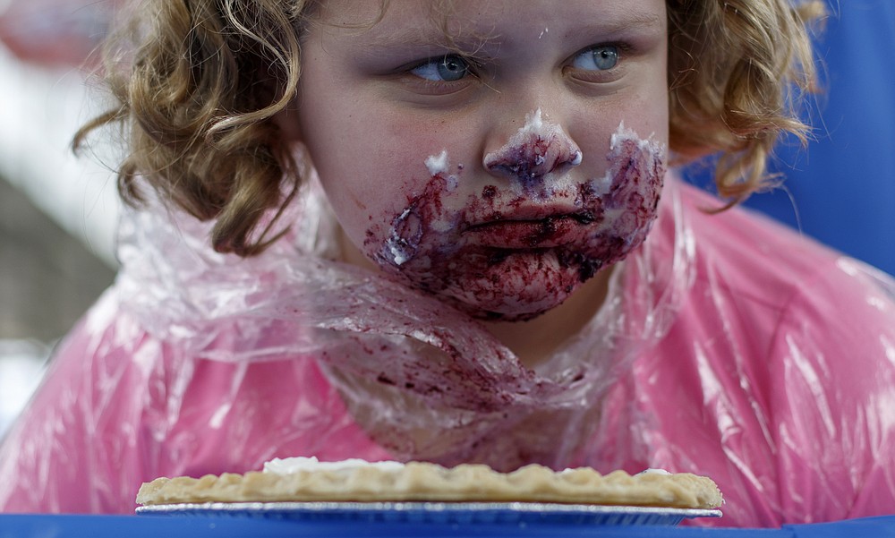 Photos Red, White and Blueberries pie eating contest Chattanooga