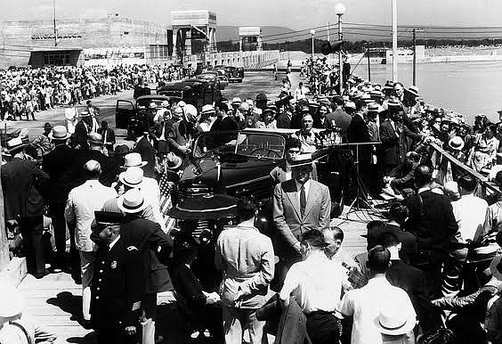 President Franklin Roosevelt, in car, was at Chickamauga Dam's dedication on Sept. 2, 1940.