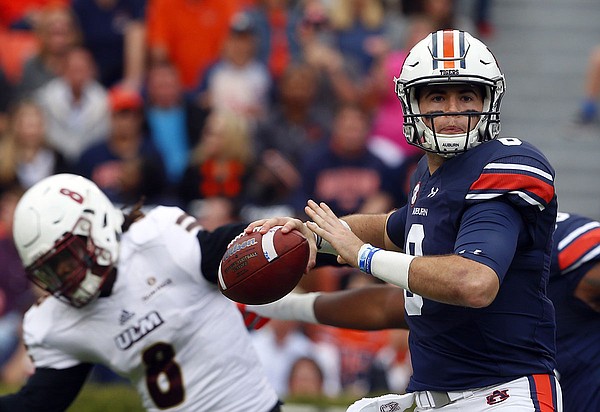 Auburn's Jarrett Stidham addresses loss to Tennessee, 'outside